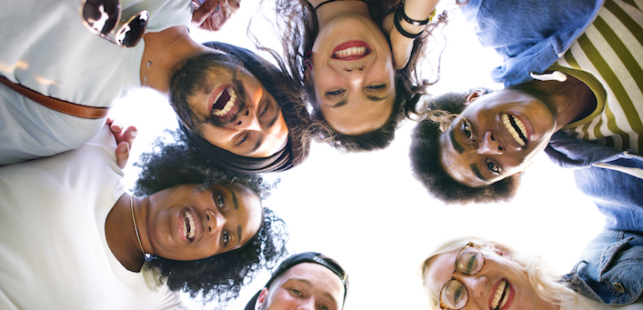 Imagen ilustrativa de jóvenes