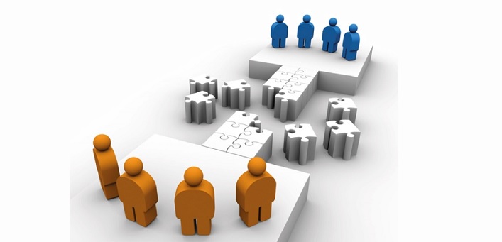 MIDEPLAN tiene a su cargo el proceso de análisis y formulación de propuestas en materia de reforma administrativa del Estado.