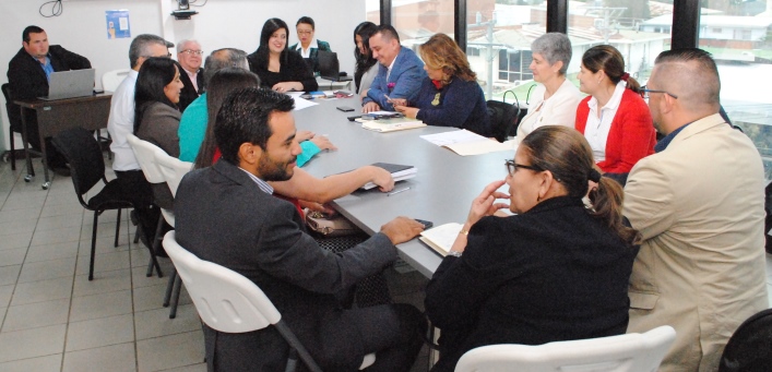 MIDEPLAN facilita el espacio de acercamiento con los representantes de los servidores públicos. 