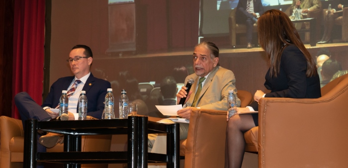 Luis Román Hernández, Gerente del Área de Modernización del Estado de Mideplan; Maikol Andrade Fernández, letrado de la Sala Constitucional de la Corte Suprema de Justicia y Johanna Masís Díaz, procuradora en el área de la Ética Pública de la Procuraduría General de la República.