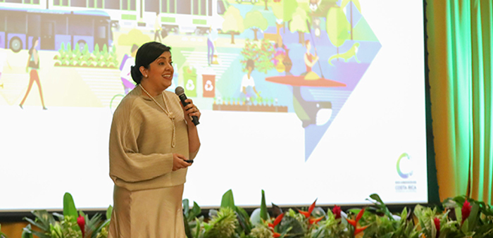 La ministra Pilar Garrido en la presentación de avances del Plan de Descarbonización