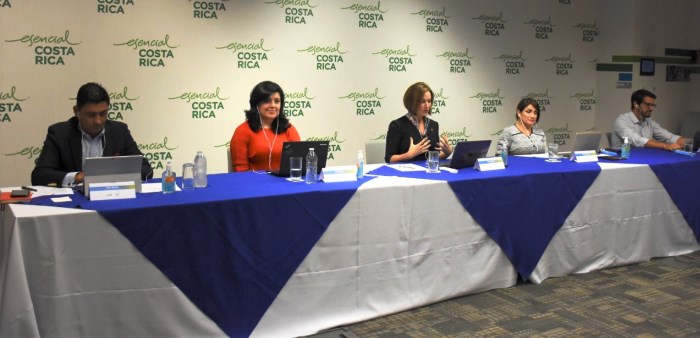 Ministros presentaron Programa Alivio