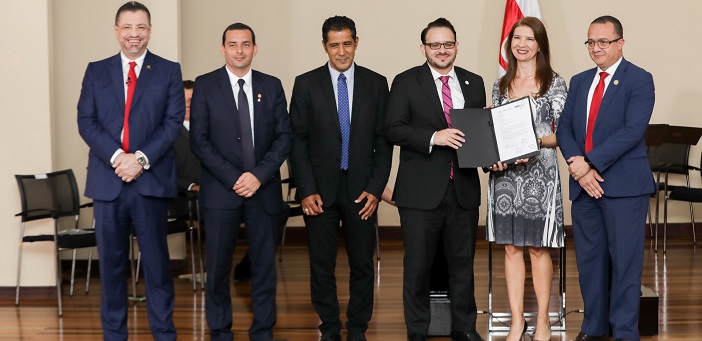 Comisión que trabaja en el proyecto Ciudad Gobierno