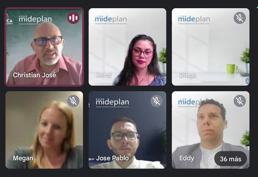 Representante de OCDE y funcionarios de Evaluación