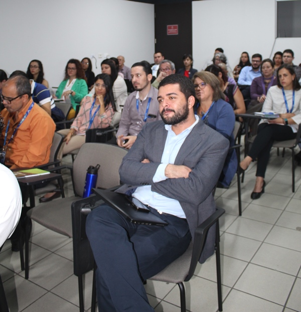 Participación de diversas áreas de Mideplan