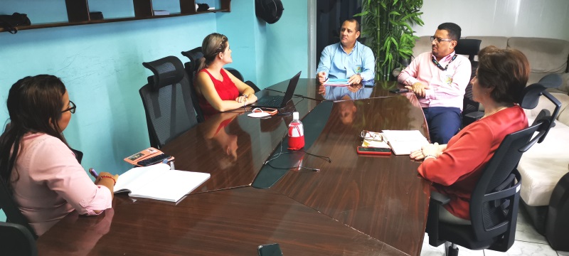 Reunión con el alcalde de Golfito