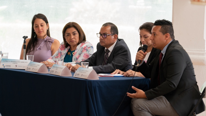 Panel "Guía de Evaluación con Participación: perspectivas para su práctica"