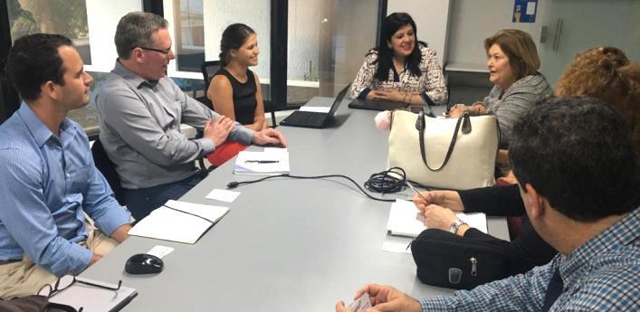 Michael Bentley, Director de Planificación y Desarrollo de Negocio y Sebastián Conde, Subgerente de Desarrollo de Negocios de DP World se reunieron con  María del Pilar Garrido Gonzalo, ministra de MIDEPLAN