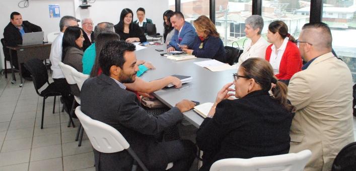 MIDEPLAN facilita el espacio de acercamiento con los representantes de los servidores públicos. 