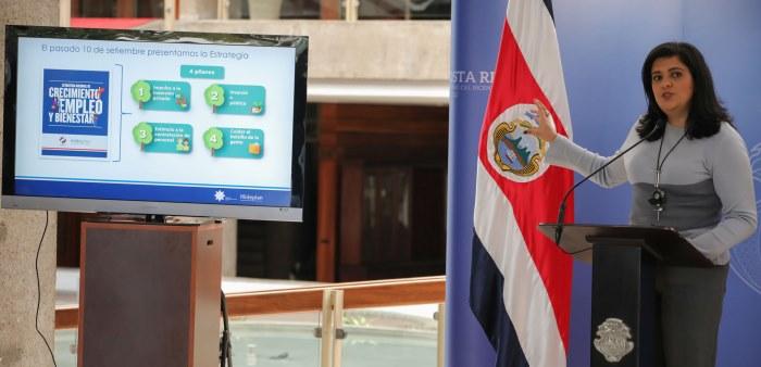 Ministra Pilar Garrido