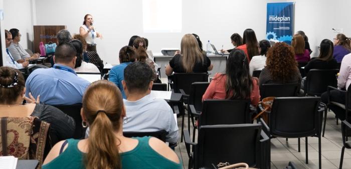 La actividad estuvo a cargo de Andrea Marín Montero y Silvia Calderón Umaña, funcionarias de la Secretaría Técnica del Sistema Nacional de Contralorías de Servicios