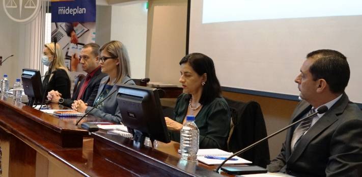 Jerarcas participantes en la Mesa de escucha